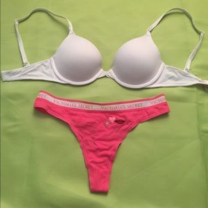 Bundle Pink Victoria Secret 30C Bra & Small